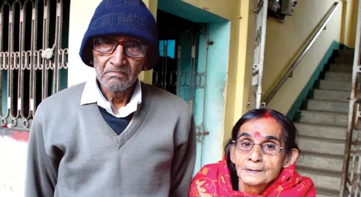 ৯৭ বছরের বৃদ্ধ এসআইআরের লাইনে, রাজনৈতিক বিতর্ক তুঙ্গে