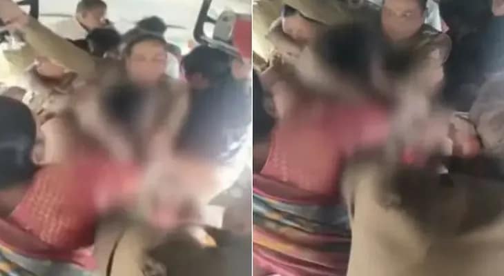 কর্ণাটকের হুবলিতে বিক্ষোভকারী বিজেপির মহিলা কর্মীর পোশাক ছিঁড়ে দেওয়ার অভিযোগ পুলিশের বিরুদ্ধে
