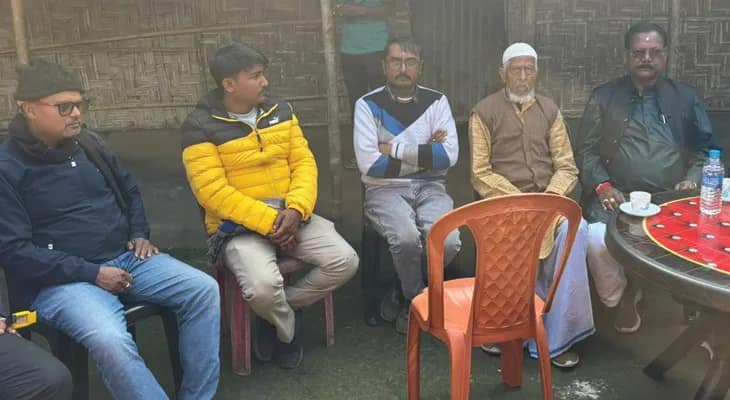 কমিশনের তালিকায় ‘মৃত’ ব্যক্তির সঙ্গে সাক্ষাৎ তৃণমূল বিধায়কের