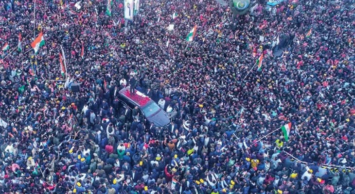 ইটাহারে অভিষেকের রোডশোতে জনজোয়ার