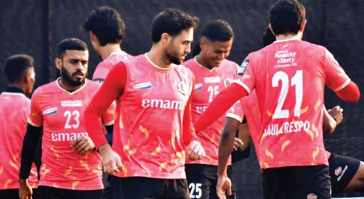 আইএসএল নিয়ে জট কাটায় চনমনে ইস্ট বেঙ্গল