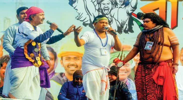 গম্ভীরা গানে বাঙালি হেনস্তার প্রতিবাদের সুর শিল্পীদের গলায়