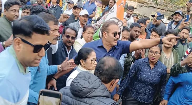 মিছিল শুরুর আগে তৃণমূল সুপ্রিমোর হুংকার, গেরুয়া শিবিরের এই কেন্দ্রীয় এজেন্সি দিয়ে চক্রান্তের বিরুদ্ধে পথই আমাদের পথ দেখাবে