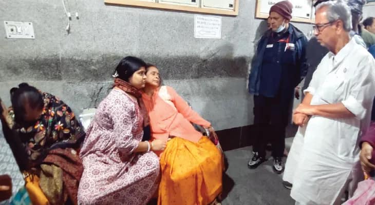 শুনানিতে গিয়ে মৃত্যু সত্তরোর্ধ্ব অবসরপ্রাপ্ত স্কুল শিক্ষকের