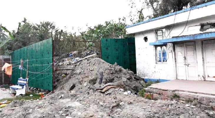 হাসপাতালে জমে থাকা বায়ো ওয়েস্ট নিয়ে রিপোর্ট তলব পরিবেশ আদালতের