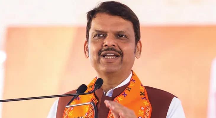 বাংলাদেশি অনুপ্রবেশকারীদের খুঁজতে কৃত্রিম বুদ্ধিমত্তার সাহায্য নেওয়া হবে, জানালেন মহারাষ্ট্রের মুখ্যমন্ত্রী দেবেন্দ্র ফড়নবিশ