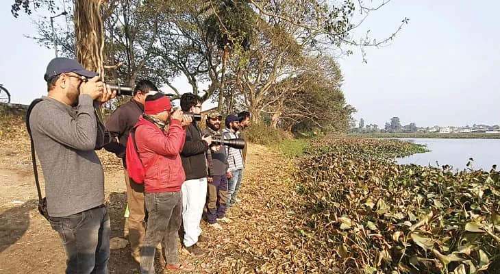 বিষ্ণুপুরের যমুনাবাঁধে ভিড় পরিযায়ী পাখির, চওড়া হাসি পক্ষীপ্রেমীদের
