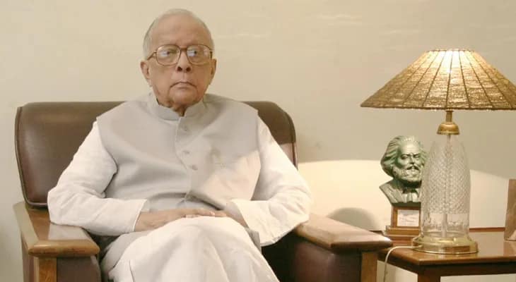 প্রাক্তন মুখ্যমন্ত্রী জ্যোতি বসুর প্রয়াণ দিবসে বিনম্র শ্রদ্ধা মমতার