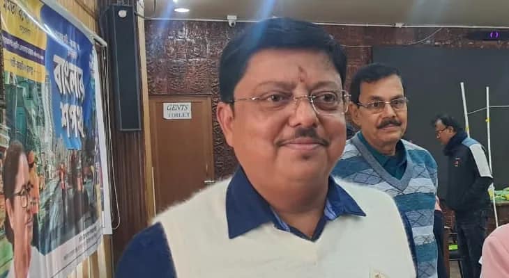 বালুরঘাট পুরসভায়  নতুন চেয়ারম্যান হলেন  সুরজিৎ সাহা