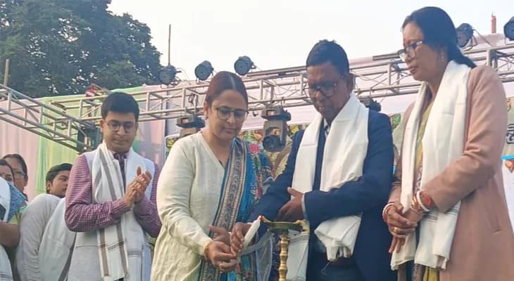 জলপাইগুড়িতে সৃষ্টিশ্রী মেলার উদ্বোধন করলেন রাজ্যের মন্ত্রী বুলুচিক বরাইক