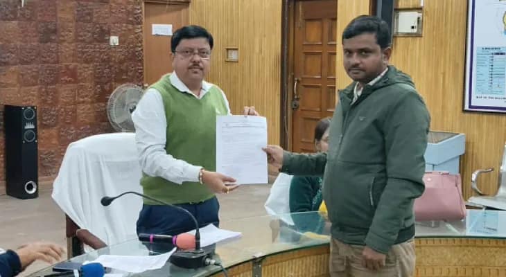 একমাত্র লক্ষ্য বিপুল উন্নয়ন, প্রথম দিনেই বার্তা চেয়ারম্যান সুরজিতের