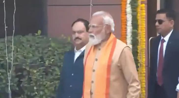 দিল্লিতে বিজেপির সদর দপ্তরে এলেন প্রধানমন্ত্রী নরেন্দ্র মোদি