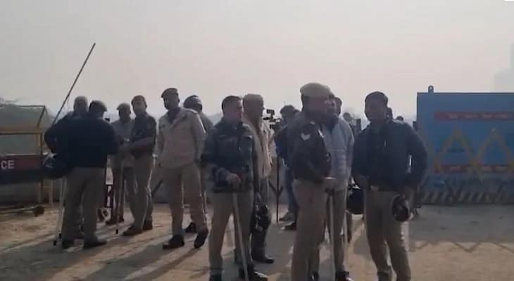 গ্রেটার নয়ডায় যুবরাজ মেহতার মৃত্যুর ঘটনার পরই সেক্টর ১৫০-এ মোতায়েন প্রচুর পুলিশ কর্মী