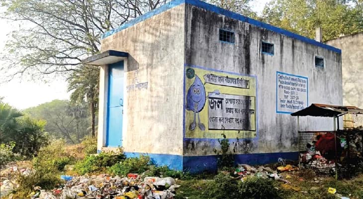 পুঞ্চায় নেই পথবাতি, শৌচাগার, ক্ষুব্ধ শহরবাসী