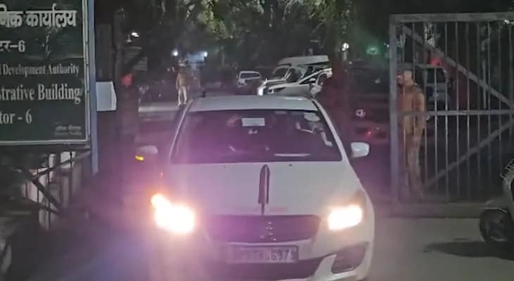 নয়ডায় যুবরাজ মেহতার মৃত্যুর ঘটনায় ৫ দিন তদন্ত করল সিট, রিপোর্ট জমা দেওয়া হবে উত্তরপ্রদেশের মুখ্যমন্ত্রী যোগী আদিত্যনাথকে