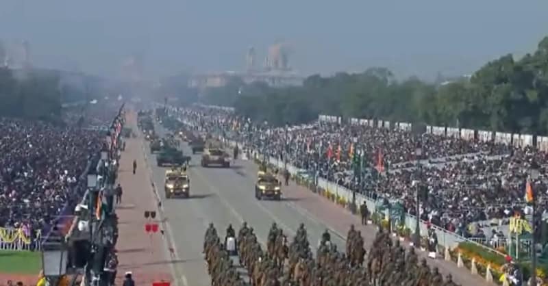 দিল্লির কর্তব্য পথে রাষ্ট্রপতি-প্রধানমন্ত্রী, শুরু হল ৭৭তম সাধারণতন্ত্র দিবসের বর্ণাঢ্য অনুষ্ঠান