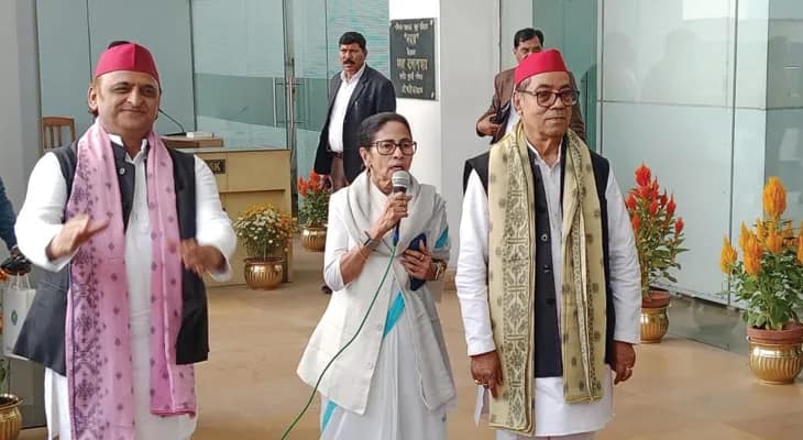 গোটা দেশে বিজেপির যিনি মোকাবিলা করছেন, তিনি হলেন মমতা বন্দ্যোপাধ্যায়: অখিলেশ