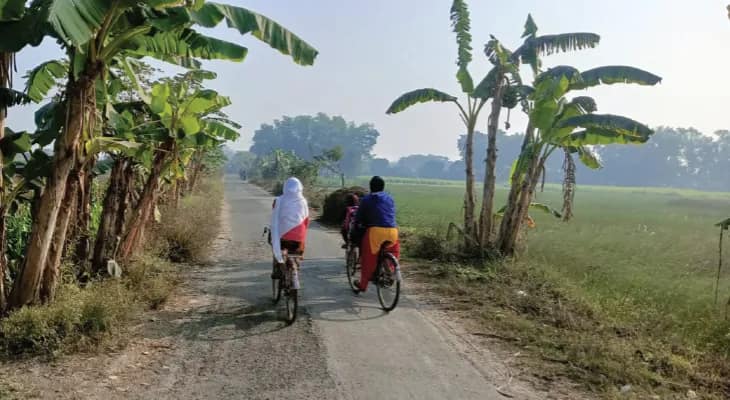 মাঝেরচড়া থেকে চৌধুরীপাড়া পর্যন্ত রাস্তায় নেই পথবাতি,মহিশুড়া পঞ্চায়েতে ক্ষোভ