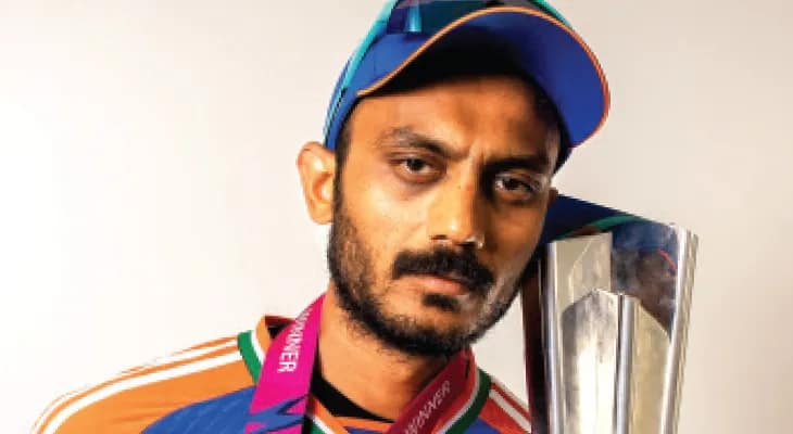 ধোনির মূল্যবান টিপসই বদলে দিয়েছে অক্ষরকে