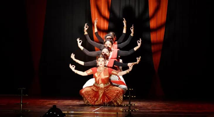 নৃত্য সমারোহ