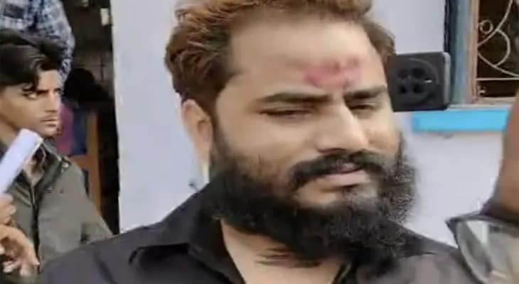 ‘এর শেষ দেখে ছাড়বো’, আদালতে যাওয়ার পথে বললেন মিমি চক্রবর্তীকে হেনস্তা কাণ্ডে ধৃত জ্যোতিষী তনয় শাস্ত্রী