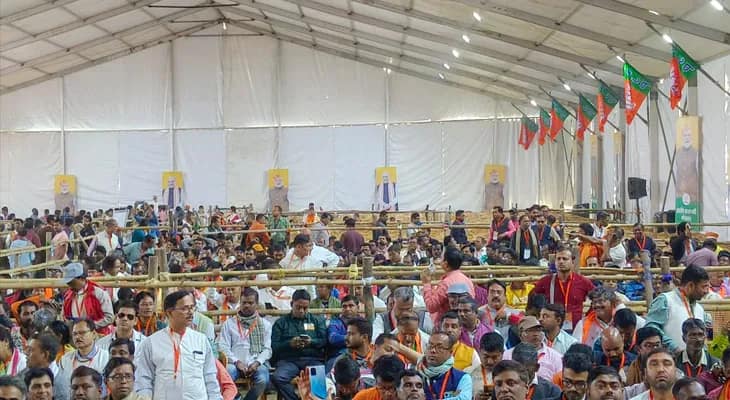 বারাকপুরে শুরু হল বিজেপির কর্মীসভা, কিছুক্ষণের মধ্যেই আসবেন কেন্দ্রীয় স্বরাষ্ট্রমন্ত্রী অমিত শাহ