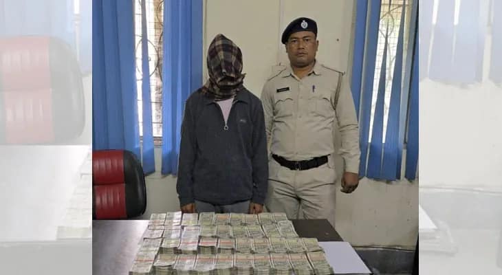 বনগাঁয় ১৯ লক্ষ টাকা সহ গ্রেপ্তার ১