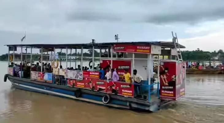 পরীক্ষার্থীদের সুবিধায় অতিরিক্ত নৌকা  ও লঞ্চ চালাবে ফেরিঘাট কর্তৃপক্ষ,নবদ্বীপে যানজট রুখতে শহরে পুরসভার স্বেচ্ছাসেবক