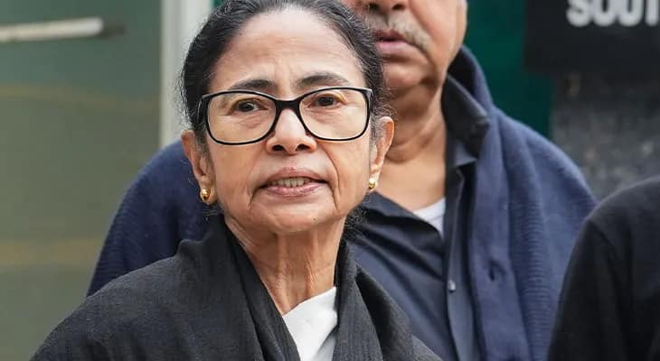 'দম থাকলে গণতান্ত্রিক ভাবে লড়ুন, নির্বাচন কমিশনকে ভুল ভাবে ব্যবহার করবেন না'  চ্যালেঞ্জ মমতা বন্দ্যোপাধ্যায়ের