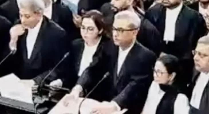 সুপ্রিম কোর্টে নিজের মামলার শুনানিতে মমতা, বললেন, ‘বন্ধ দরজার আড়ালে ন্যায়বিচার কাঁদছে’