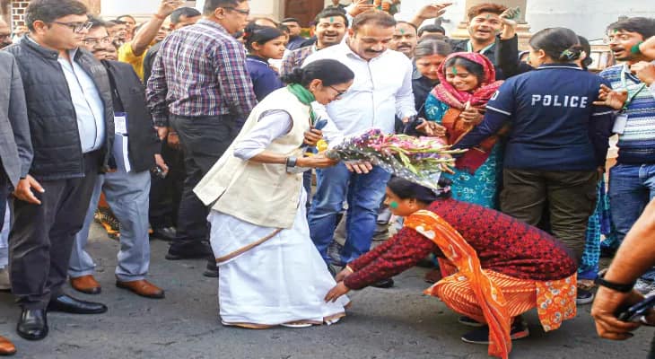 বর্ধিত ডিএ, বেতন কমিশন, স্বাস্থ্যে সুবিধা বৃদ্ধি, রাজ্য সরকারি কর্মী মহলে খুশির হাওয়া