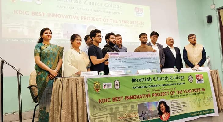 স্মার্ট কারের তথ্য সুরক্ষায় ‘হোয়াইট বক্স’, প্রশংসিত স্কটিশ চার্চের পড়ুয়াদের উদ্ভাবনা