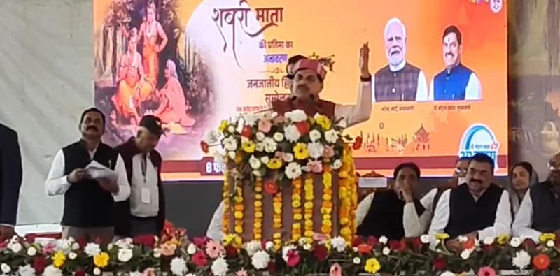 মধ্যপ্রদেশের শাহদলে সভায় বক্তব্য রাখছেন মুখ্যমন্ত্রী মোহন যাদব