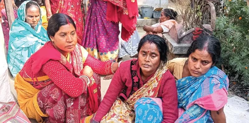 মাথায় পাথর মেরে প্রৌঢ়কে খুন চার অভিযুক্তের খোঁজে তল্লাশি