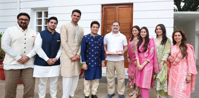 ছেলে অর্জুনের বিয়েতে আমন্ত্রণ জানাতে রাহুল গান্ধীর বাড়ি গেলেন শচীন তেণ্ডুলকর