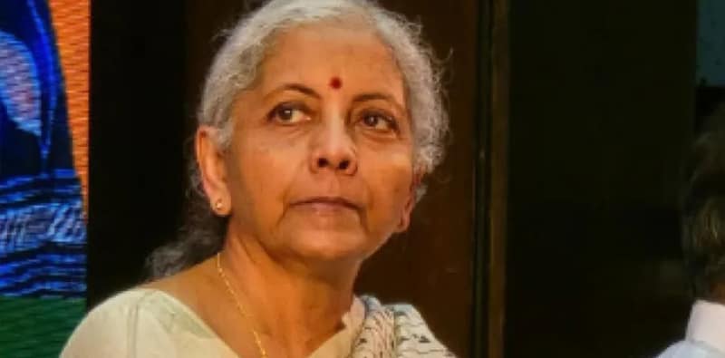 অর্থমন্ত্রী নির্মলাকে ‘রিভার্স  রবিনহুড’ তোপ অভিষেকের