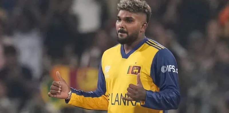 ছিটকে গেলেন হাসারাঙ্গা