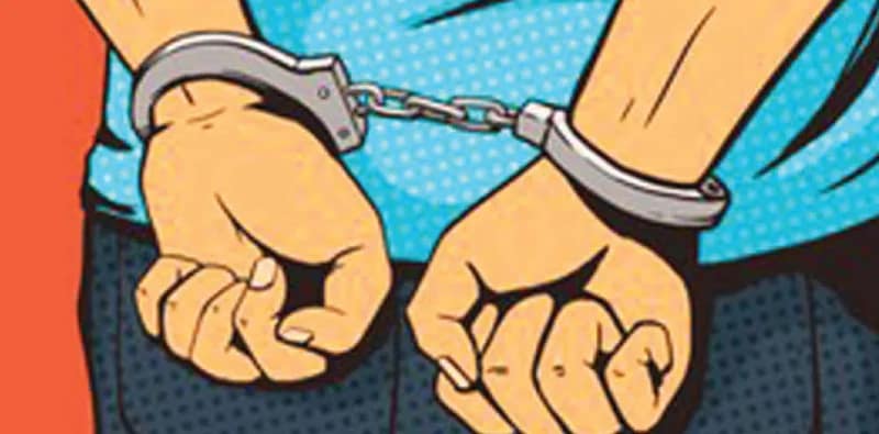৩০ টাকা নিয়ে ‘বিবাদ’, স্ত্রীকে খুন করে হাড়োয়া থানায় আত্মসমর্পণ, ধৃত