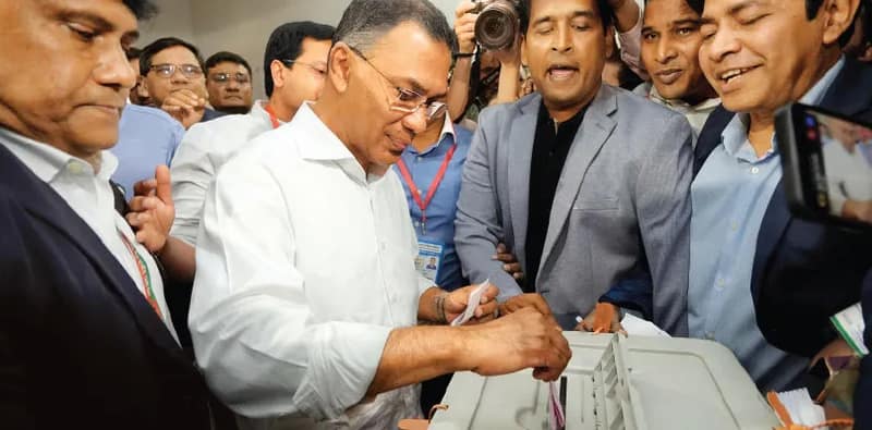 হিংসার ভোটে এগিয়ে বিএনপি, বাংলাদেশে দেদার বোমাবাজি-ছাপ্পা-খুন নেতা