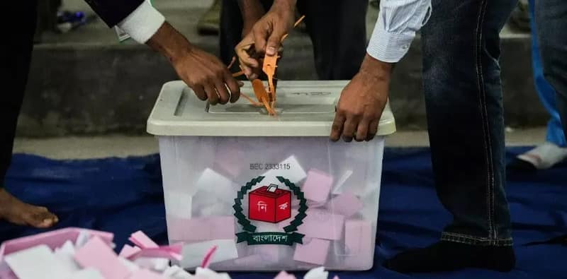 সংবিধান সংশোধনের পক্ষে প্রায় পাঁচ কোটি, বিপক্ষে ২ কোটির বেশি