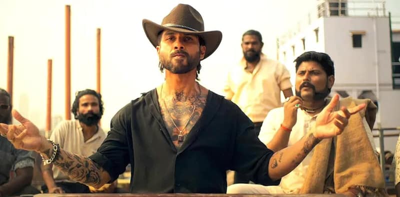 রক্তে ভেজা প্রেমের কবিতা