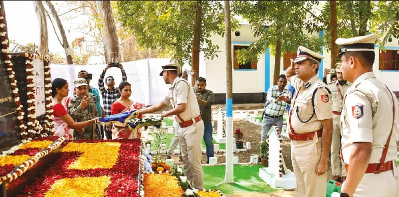শিলদায় মাওবাদী হামলায় শহিদ ২৪ জওয়ানের স্মৃতিতে তর্পণ
