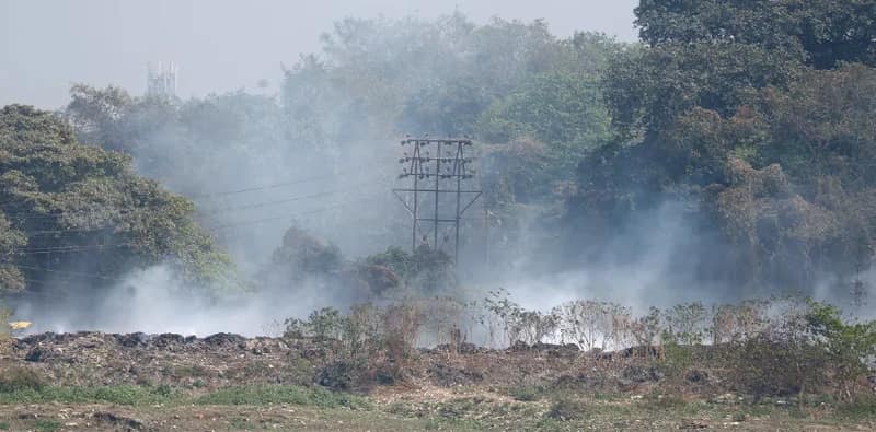 নৈহাটির গঙ্গাপাড় থেকে ধোঁয়া চুঁচুড়ায়, নাগরিক মহলে ক্ষোভ