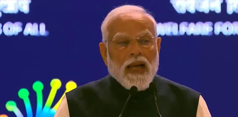 এআইকে খোলা আকাশ দিতে হবে, তবে এর লাগাম যেন আমাদের হাতে থাকে: প্রধানমন্ত্রী মোদি