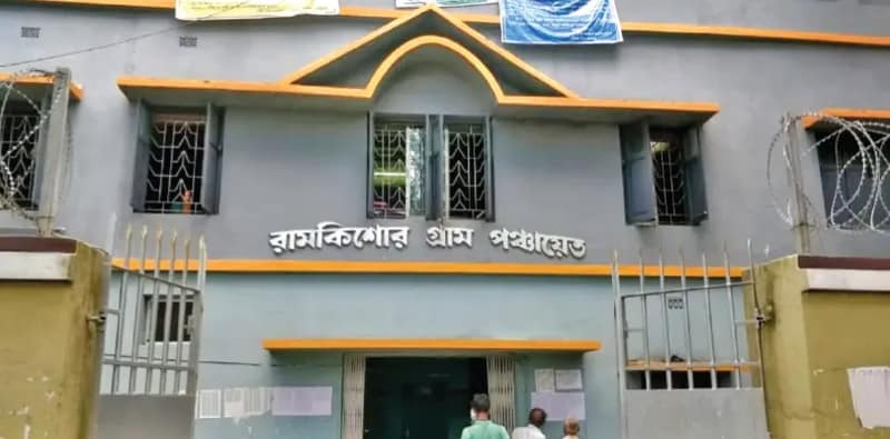 বর্ষা এলেই সমস্যা, ফ্লাড শেল্টার তৈরির দাবি কুলপি রামকিশোর পঞ্চায়েতের বাসিন্দাদের