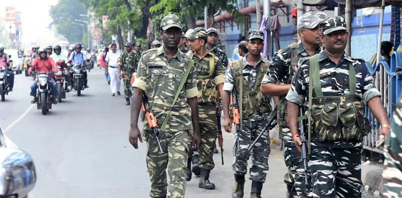 ১ মার্চের মধ্যে রাজ্যে কেন্দ্রীয় বাহিনী, বিধানসভা নির্বাচন ঘোষণার আগেই নজিরবিহীন সিদ্ধান্ত কমিশনের