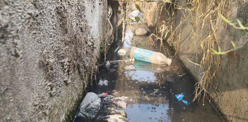 ওয়ার্ডের বেহাল নিকাশি নিয়ে ক্ষোভ বাসিন্দাদের