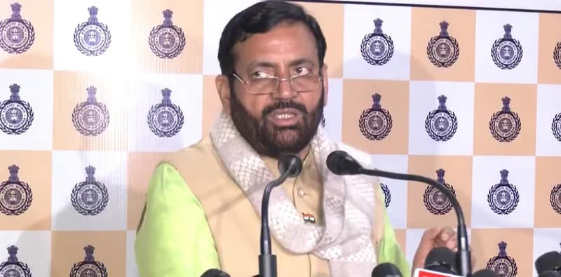 চণ্ডীগড়ের সভায় বক্তব্য রাখছেন হরিয়ানার মুখ্যমন্ত্রী নায়েব সিং সাইনি
