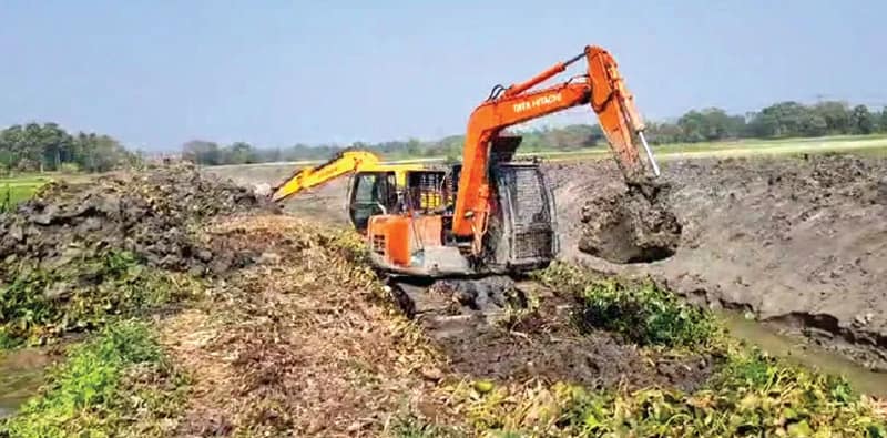 দেগঙ্গায় মজে যাওয়া বাইকার খাল সংস্কার শুরু, বরাদ্দ ১ কোটি