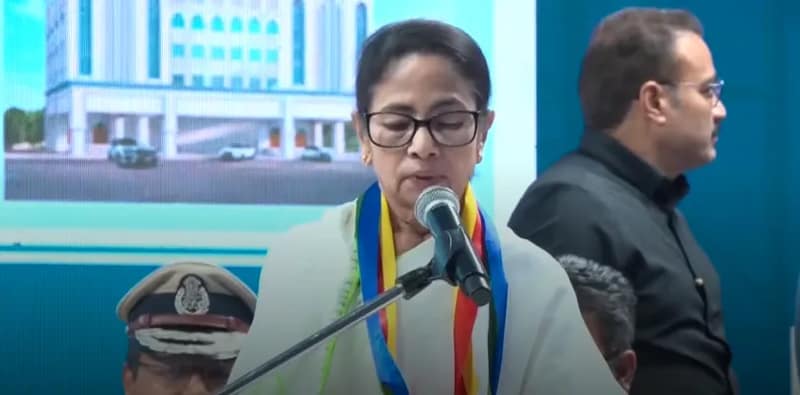ভবানীপুরে জৈন মানস স্তম্ভের উদ্বোধন মুখ্যমন্ত্রীর
